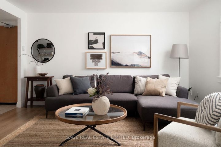 Photo 2 at 21 - 1250 King Street W, South Parkdale, Toronto