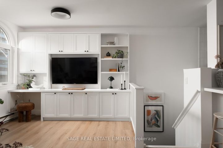 Photo 5 at 21 - 1250 King Street W, South Parkdale, Toronto
