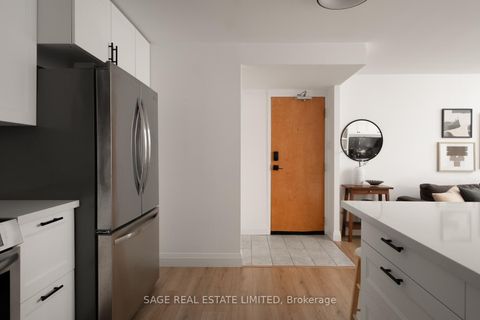 Photo 12 at 21 - 1250 King Street W, South Parkdale, Toronto