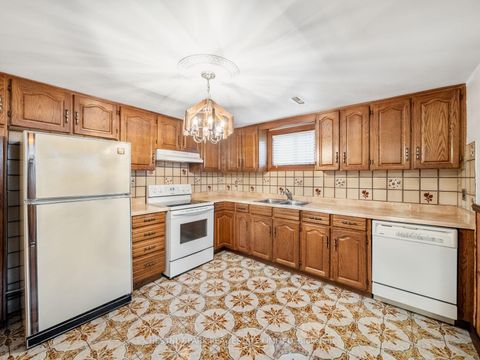 Photo 36 at 148 Navenby Crescent, Humber Summit, Toronto