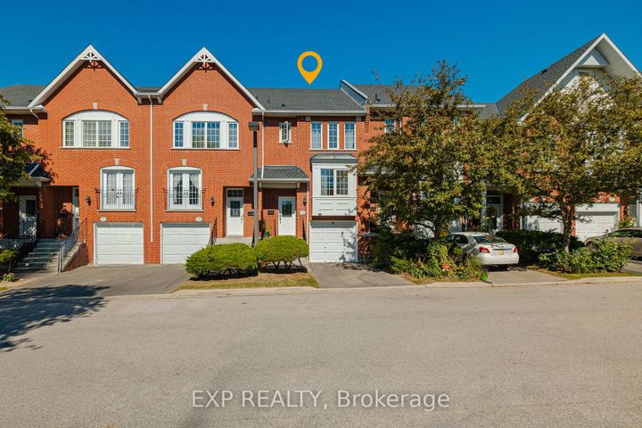 Photo 1 at 24 - 1591 South Parade Court, East Credit, Mississauga