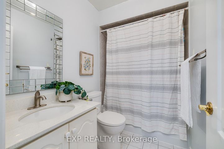 Photo 19 at 24 - 1591 South Parade Court, East Credit, Mississauga