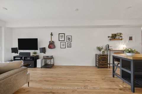 Photo 11 at 212 - 3563 Lake Shore Boulevard W, Long Branch, Toronto