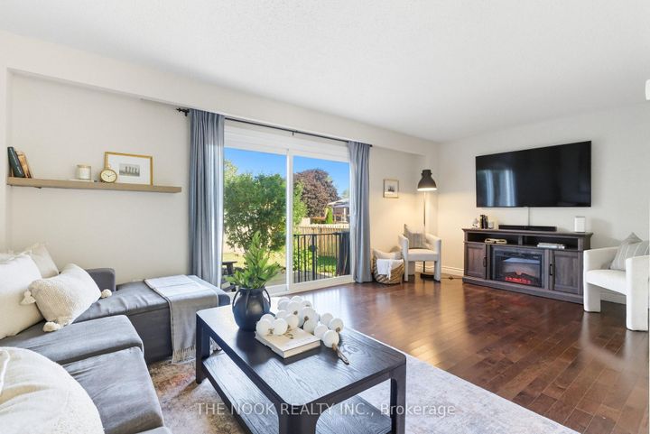 Photo 5 at 441 Charrington Avenue, Centennial, Oshawa