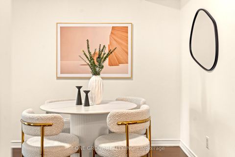 Photo 12 at 605 - 761 Bay Street, Bay Street Corridor, Toronto Photo 12 at 605 - 761 Bay Street, Bay Street Corridor, Toronto