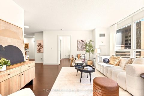 Photo 18 at 605 - 761 Bay Street, Bay Street Corridor, Toronto