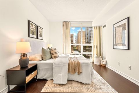 Photo 23 at 605 - 761 Bay Street, Bay Street Corridor, Toronto Photo 23 at 605 - 761 Bay Street, Bay Street Corridor, Toronto