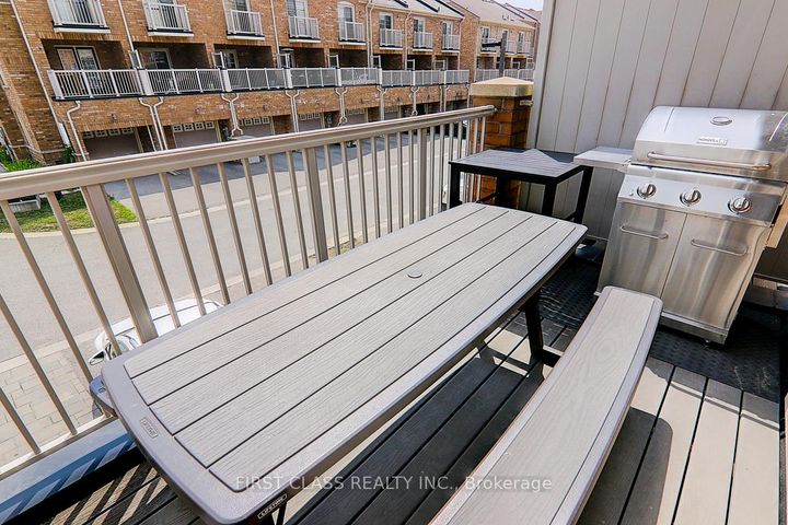 Photo 8 at 5303 Major Mackenzie Drive E, Berczy, Markham