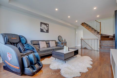 Photo 10 at 5303 Major Mackenzie Drive E, Berczy, Markham