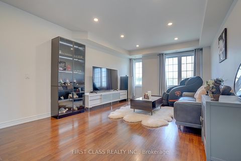 Photo 12 at 5303 Major Mackenzie Drive E, Berczy, Markham