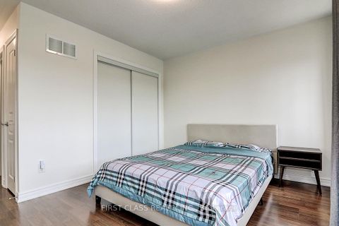 Photo 18 at 5303 Major Mackenzie Drive E, Berczy, Markham