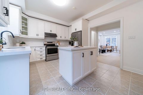 Photo 7 at 51 Routliffe Lane, Newtonbrook West, Toronto