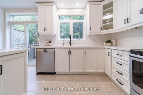 Photo 10 at 51 Routliffe Lane, Newtonbrook West, Toronto