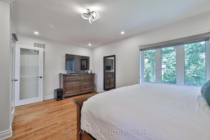 Photo 23 at 58 Yorkview Drive, Willowdale West, Toronto