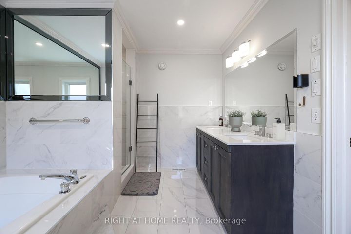 Photo 25 at 58 Yorkview Drive, Willowdale West, Toronto