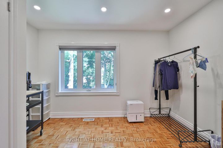 Photo 40 at 58 Yorkview Drive, Willowdale West, Toronto