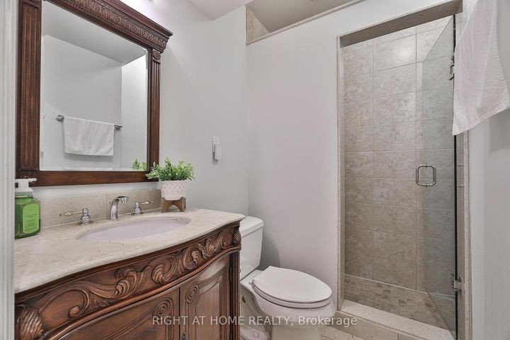 Photo 43 at 58 Yorkview Drive, Willowdale West, Toronto
