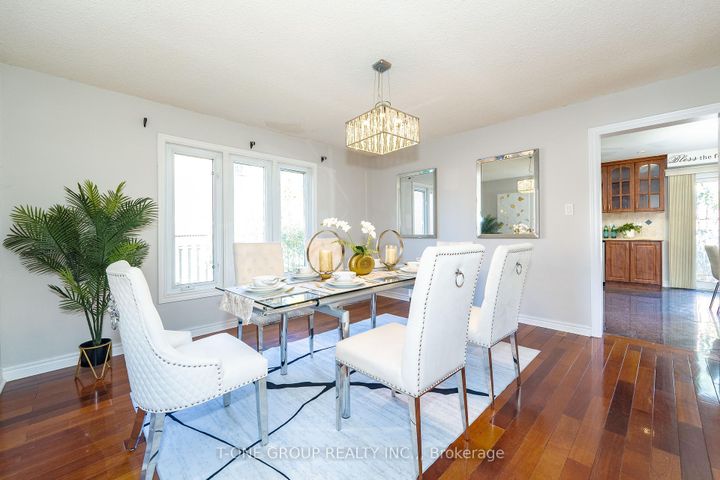 Photo 12 at 382 Elgin Mills Road W, Westbrook, Richmond Hill