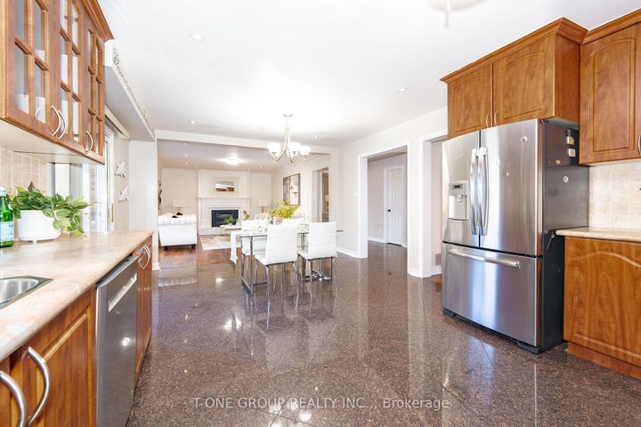 Photo 18 at 382 Elgin Mills Road W, Westbrook, Richmond Hill