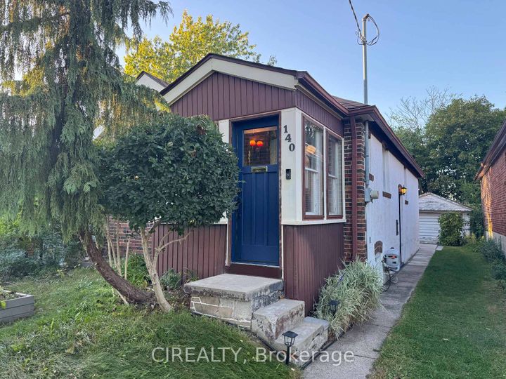 Photo 1 at 140 Ellins Avenue, Smythe, Toronto