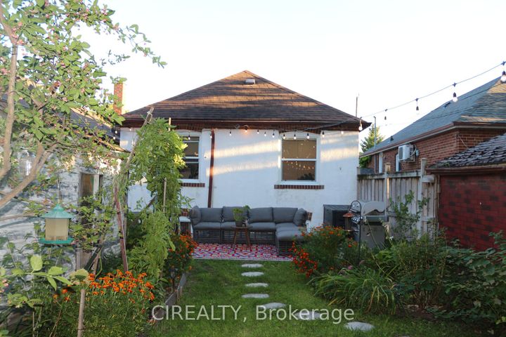 Photo 21 at 140 Ellins Avenue, Smythe, Toronto