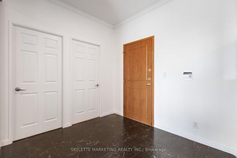 Photo 3 at PH205 - 18 Lee Centre Drive, Woburn, Toronto