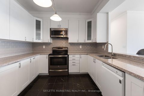 Photo 5 at PH205 - 18 Lee Centre Drive, Woburn, Toronto