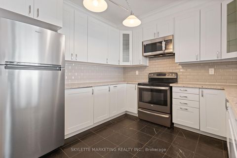 Photo 6 at PH205 - 18 Lee Centre Drive, Woburn, Toronto
