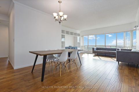 Photo 12 at PH205 - 18 Lee Centre Drive, Woburn, Toronto