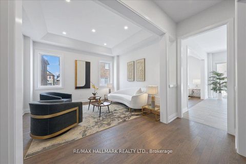 Photo 8 at 15 Aida Place N, Oak Ridges, Richmond Hill