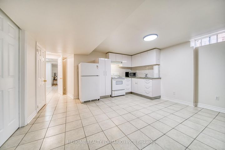 Photo 33 at 55 D'amato Crescent, Maple, Vaughan