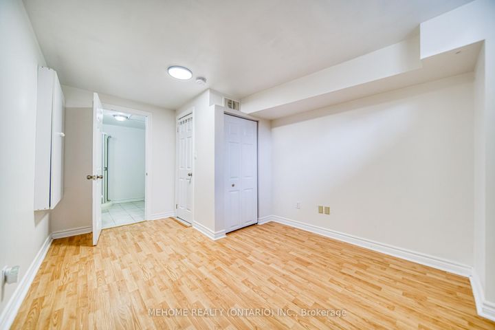Photo 36 at 55 D'amato Crescent, Maple, Vaughan