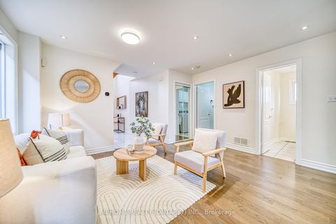 Photo 9 at 55 D'amato Crescent, Maple, Vaughan