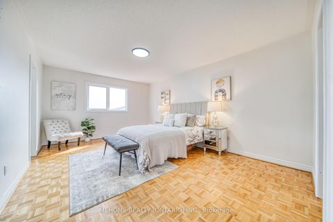 Photo 20 at 55 D'amato Crescent, Maple, Vaughan