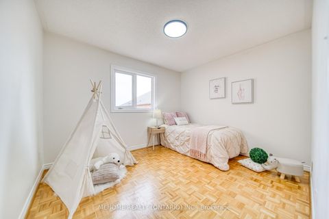 Photo 29 at 55 D'amato Crescent, Maple, Vaughan