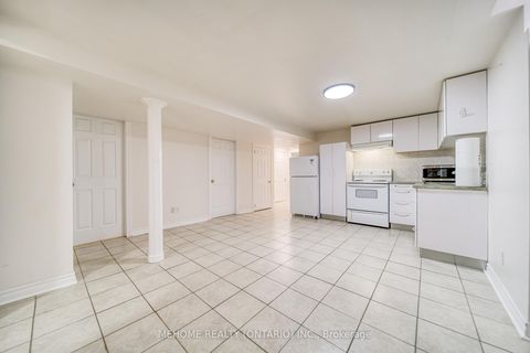 Photo 34 at 55 D'amato Crescent, Maple, Vaughan