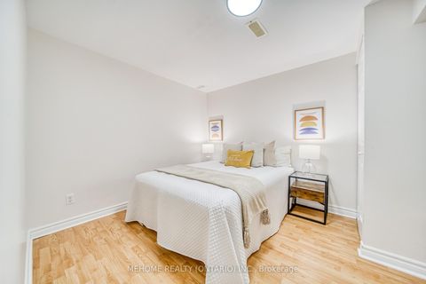Photo 35 at 55 D'amato Crescent, Maple, Vaughan