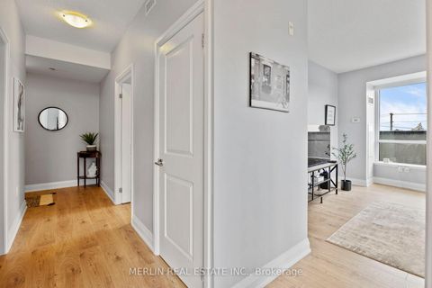 Photo 5 at 407 - 2800 Keele Street, CFB, Toronto