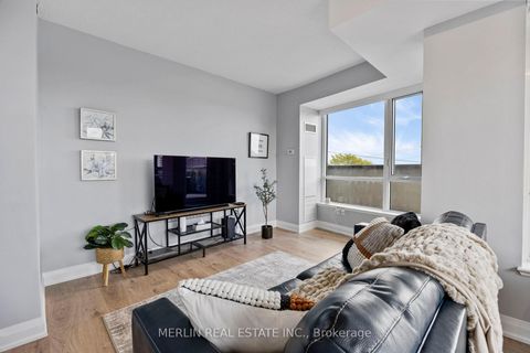 Photo 6 at 407 - 2800 Keele Street, CFB, Toronto
