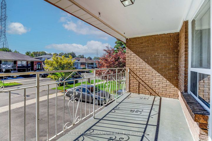 Photo 7 at 65 Bedle Avenue, Hillcrest Village, Toronto