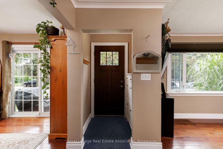 Photo 6 at 7 Maybourne Avenue, Birchmount, Toronto