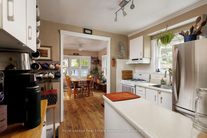 Photo 15 at 7 Maybourne Avenue, Birchmount, Toronto