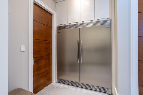 Photo 17 at 32 Totteridge Road, Rosethorn, Toronto