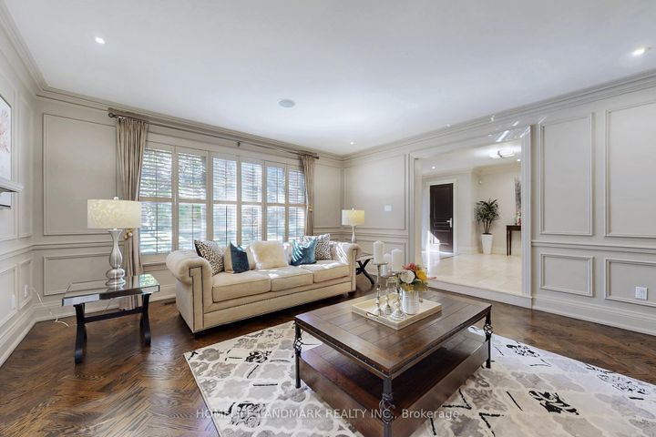 Photo 4 at 30 Bobwhite Crescent, Windfields, Toronto