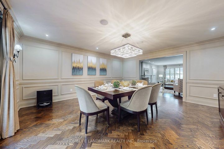 Photo 6 at 30 Bobwhite Crescent, Windfields, Toronto