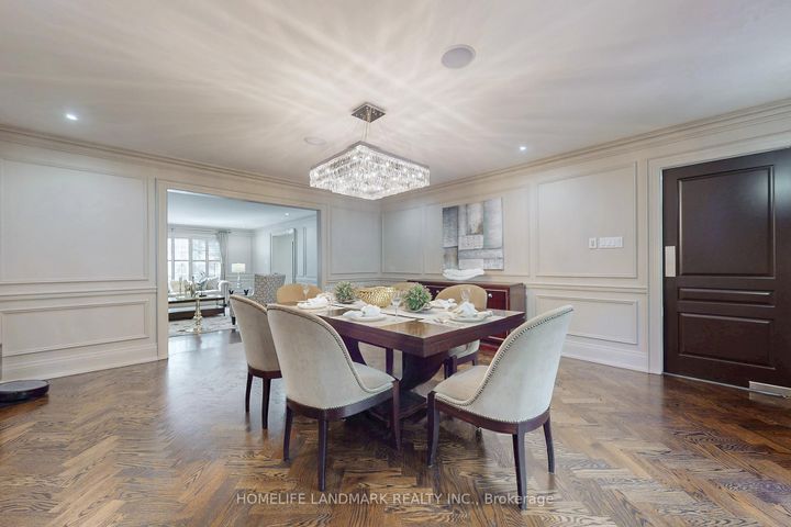 Photo 7 at 30 Bobwhite Crescent, Windfields, Toronto