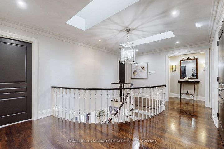 Photo 18 at 30 Bobwhite Crescent, Windfields, Toronto