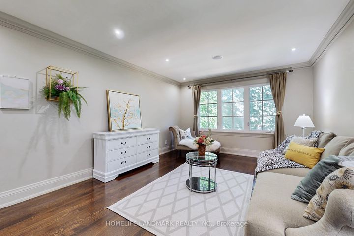 Photo 19 at 30 Bobwhite Crescent, Windfields, Toronto