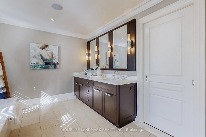 Photo 22 at 30 Bobwhite Crescent, Windfields, Toronto