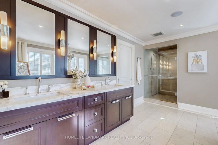 Photo 23 at 30 Bobwhite Crescent, Windfields, Toronto